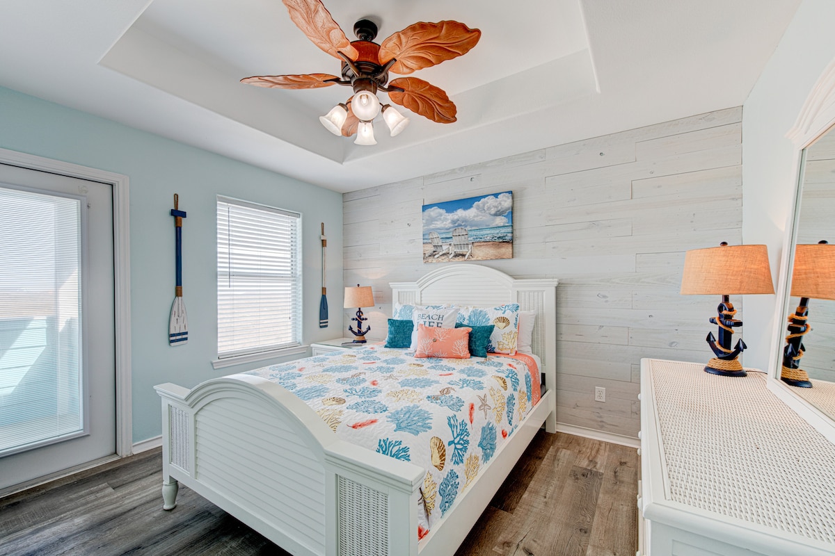 ห้องที่ 2 พร้อมเตียงควีนไซส์