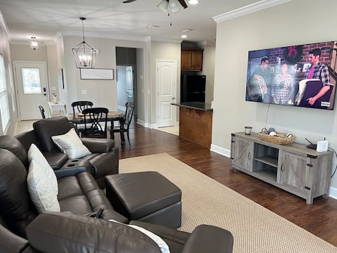 Top performing Airbnb: Rose City Home Sweet Home in Thomasville