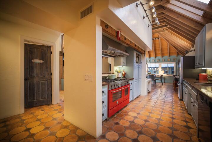 Coastal lifestyle Beach House gallery image 5