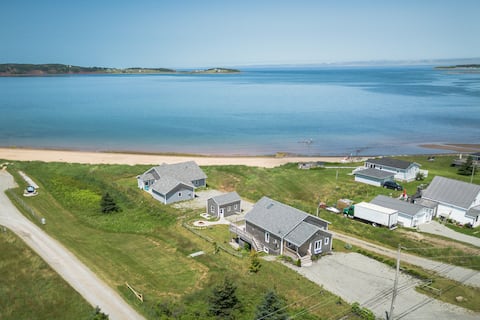 Ocean View 4-bedroom Beach Getaway in Port Hood