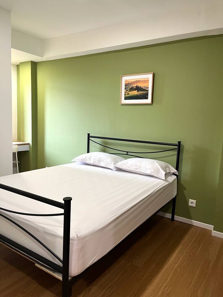 Ოთახი 1 ორადგილიანი საწოლით.