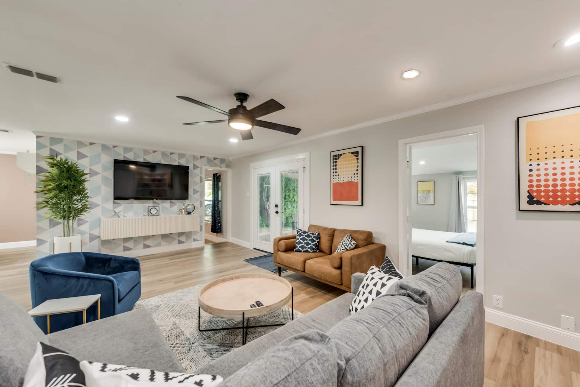 Executive Plano Home|4BR| Fire Pit|Fast WiFi|Pets