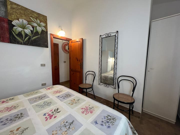 საძინებელი 1