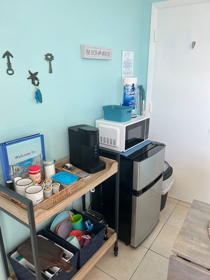 Salty~tides ~ Studio Condo ~ Near The Beach ~ - Daytona Beach