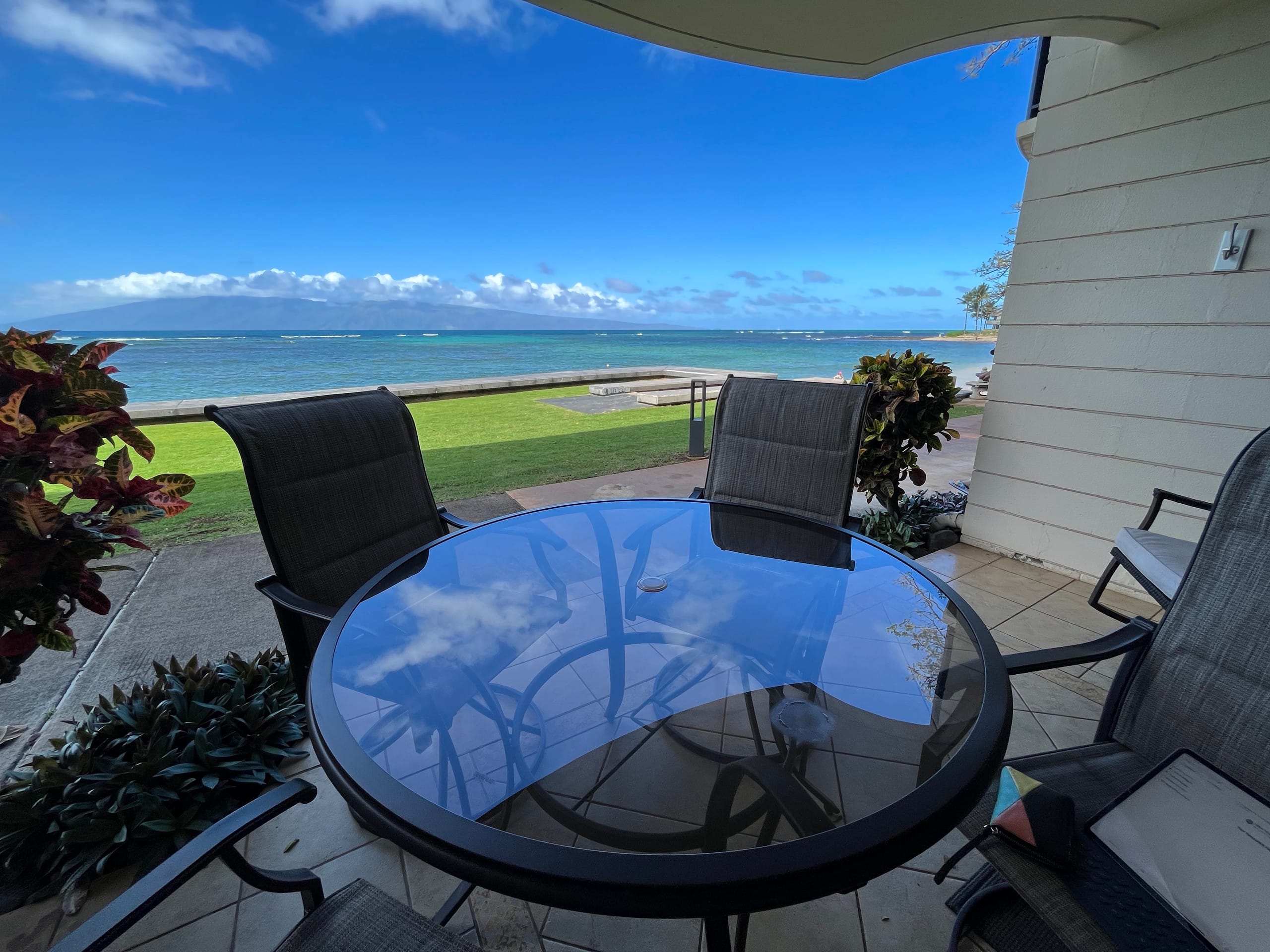 Condo in Lahaina · ★4.92 · 1 bedroom · 2 beds · 1 bath - Image 14