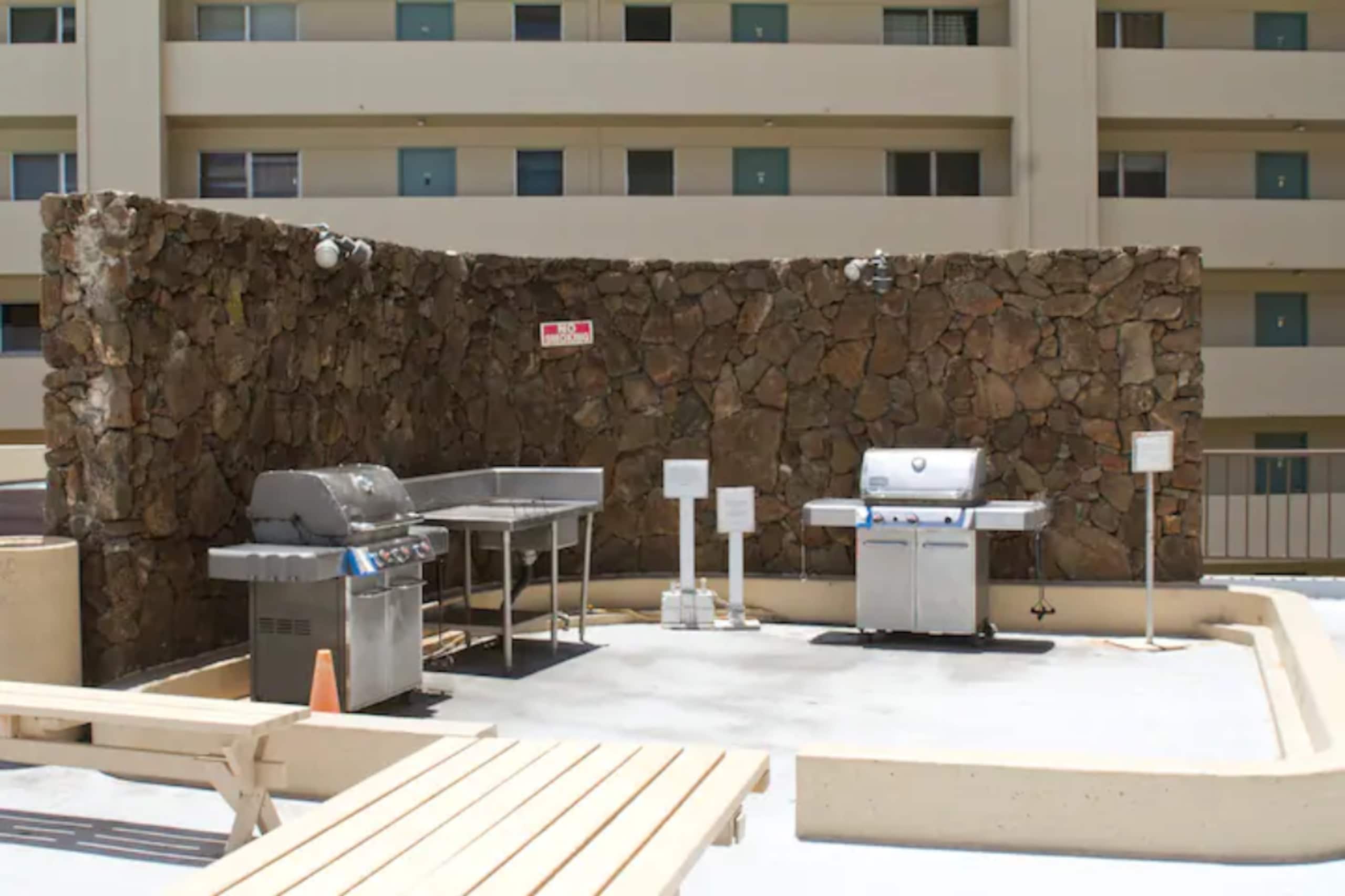 Condo in Honolulu · ★4.81 · 1 bedroom · 1 bed · 1 private bath - Image 16