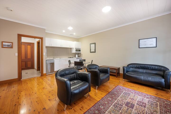Telegraph 2 Bedroom Apartment - Gulgong