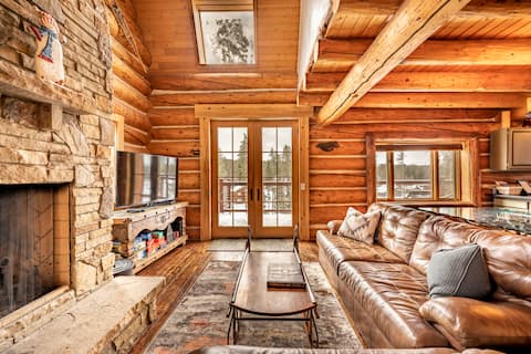 Top performing Airbnb: Modern Log Cabin w/ Hot Tub - 10 Min to Skiing in Fraser