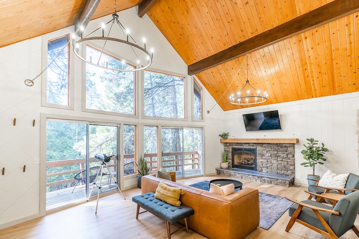 Deer Run Cabin · Lake Access · Game Room - Cabins for Rent in Lake ...