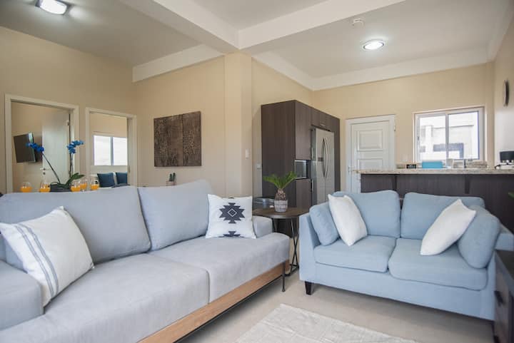 New! Eagle Beach 3 Bedroom Apartment. King & Bbq - Aruba