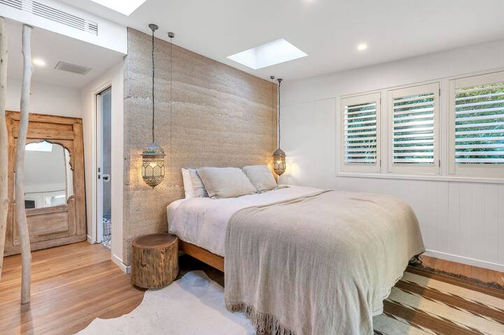 Eternity Beach House_Eco Luxury Belongil Beach gallery image 2