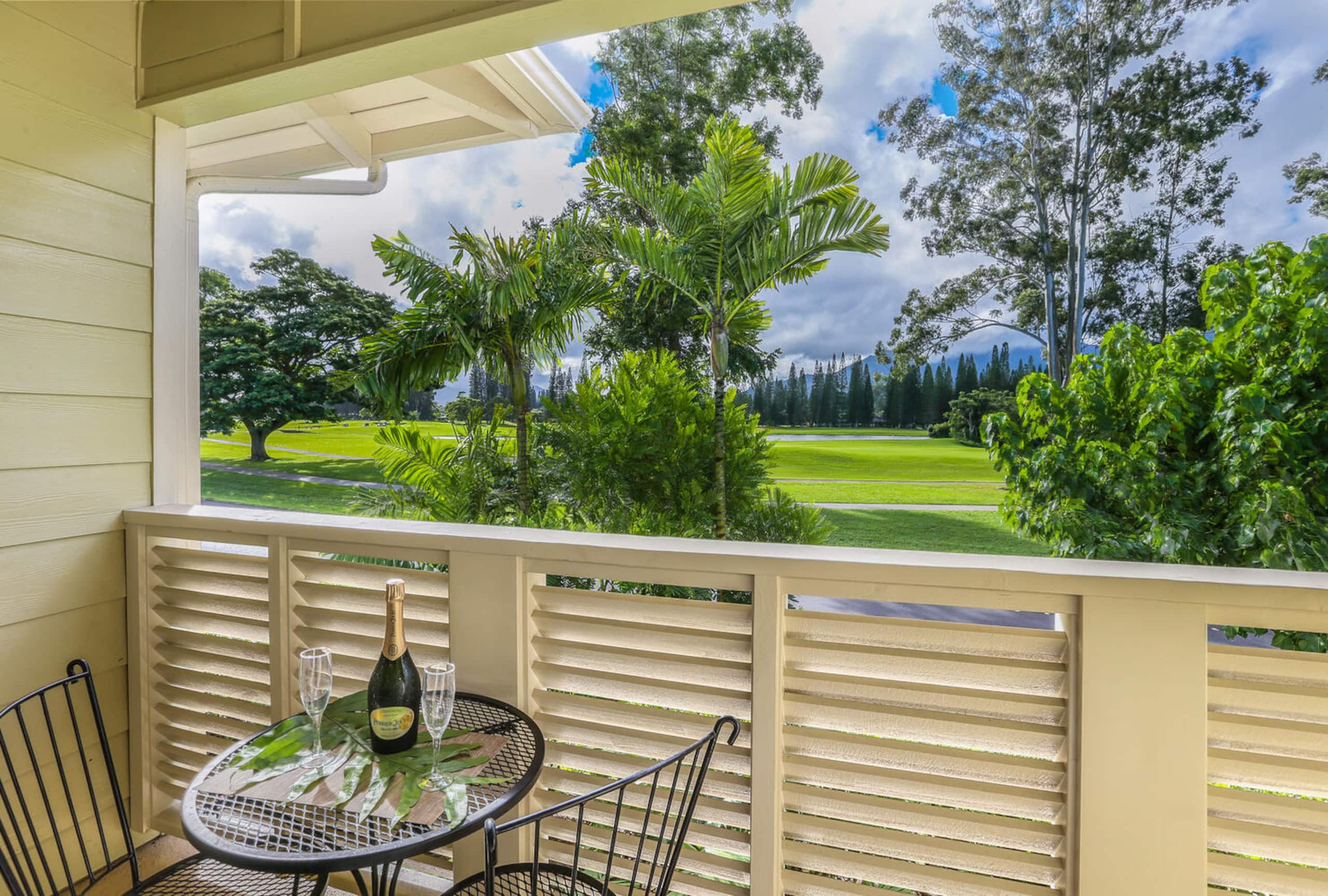 Townhouse in Princeville · ★4.92 · 3 bedrooms · 4 beds · 2.5 baths - Image 11