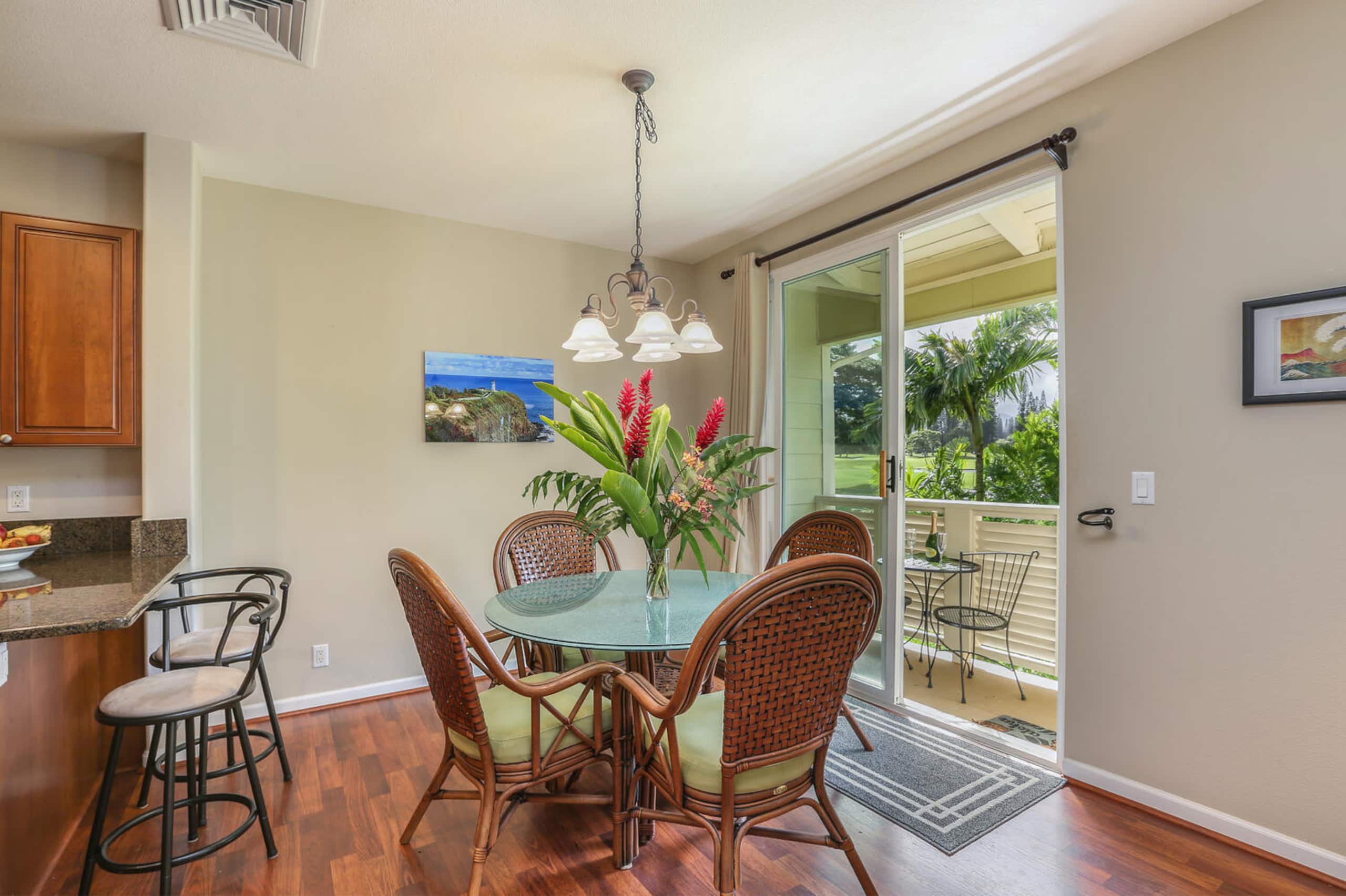Townhouse in Princeville · ★4.92 · 3 bedrooms · 4 beds · 2.5 baths - Image 5