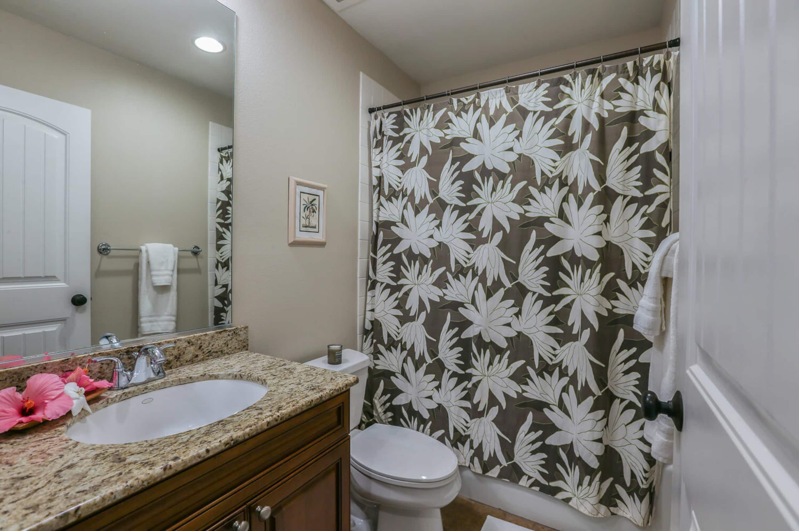 Townhouse in Princeville · ★4.92 · 3 bedrooms · 4 beds · 2.5 baths - Image 10