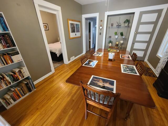 Hermosa House ECO-HOME- Peaceful 3BR+ Free Parking gallery image 2