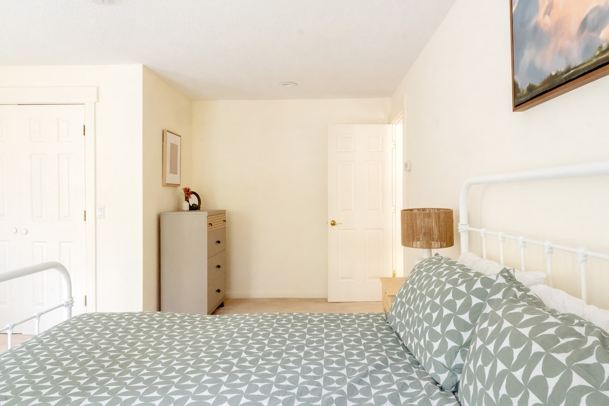 Our second king bedroom