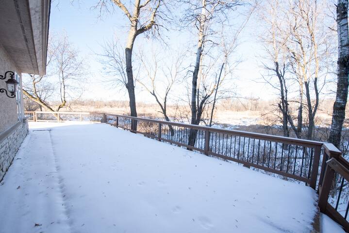 Spa-cious Secluded Retreat (11+3) gallery image 4