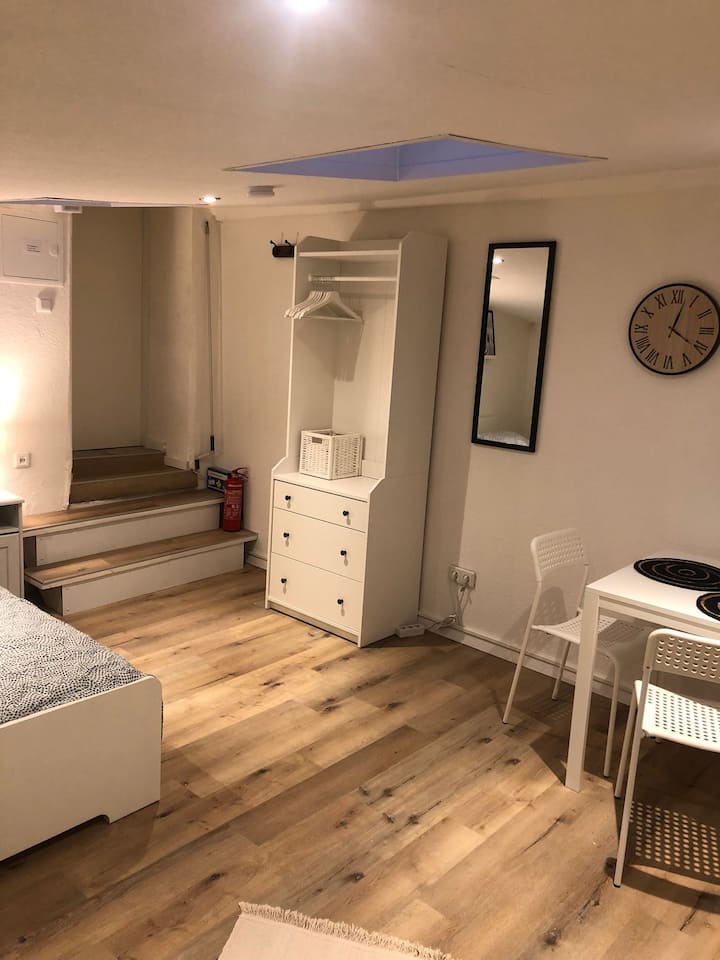 1ZimmerWhg Kiel zentral/Eigenständiger Check in Condos zur Miete in