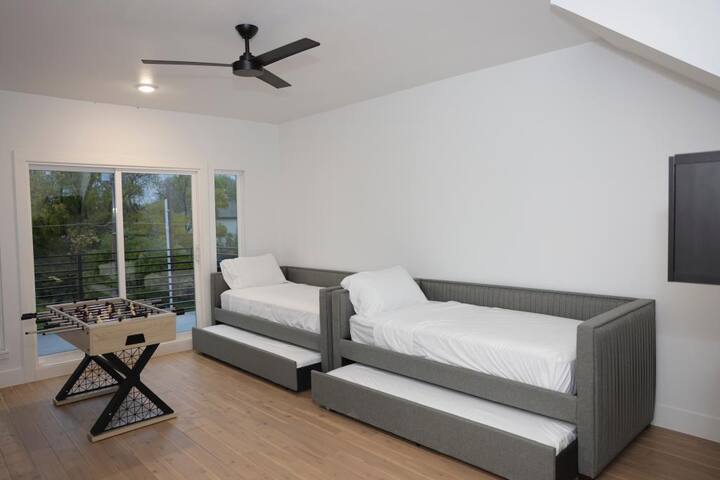 Comfy Casa gallery image 5