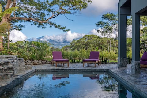 Lux Villa w/ Amazing Views and Bali Inspired Pool