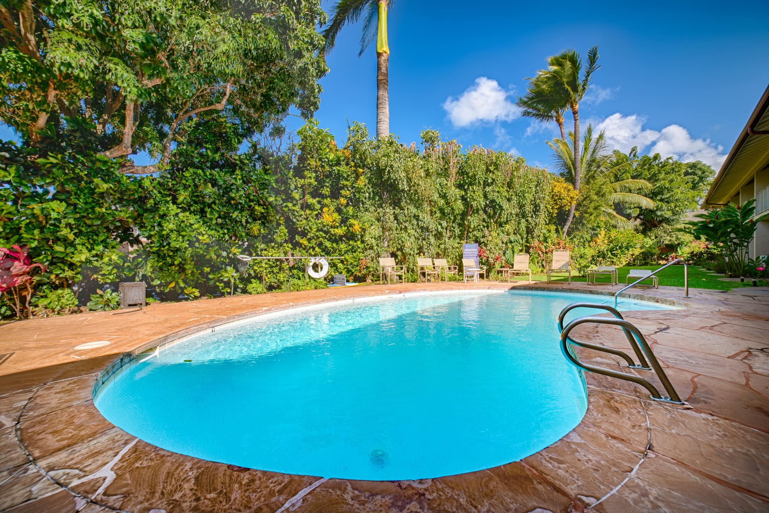 Spacious Studio on Napili Bay Beach w/FREE Parking - Photo 26