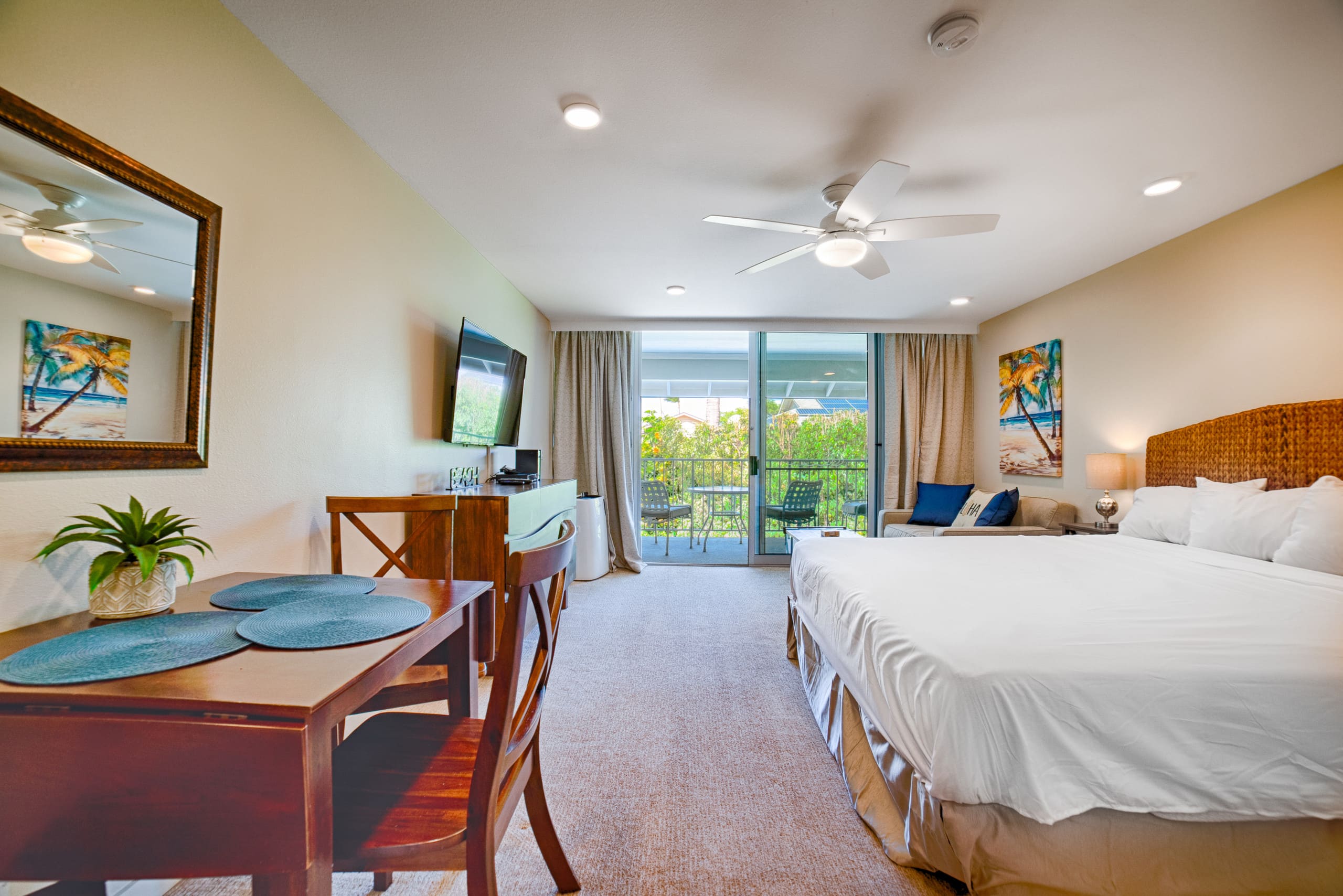 Spacious Studio on Napili Bay Beach w/FREE Parking - Photo 6