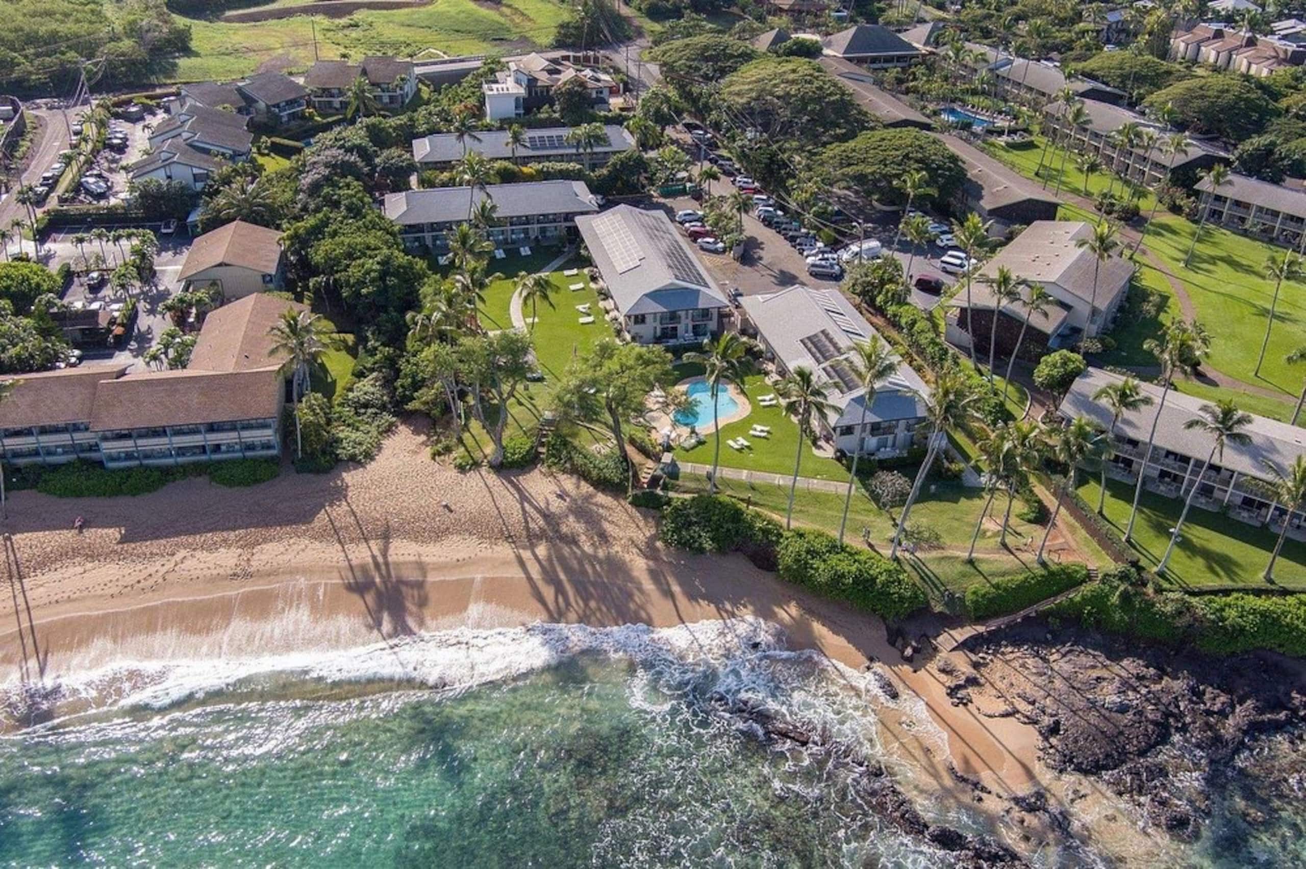 Spacious Studio on Napili Bay Beach w/FREE Parking - Photo 2