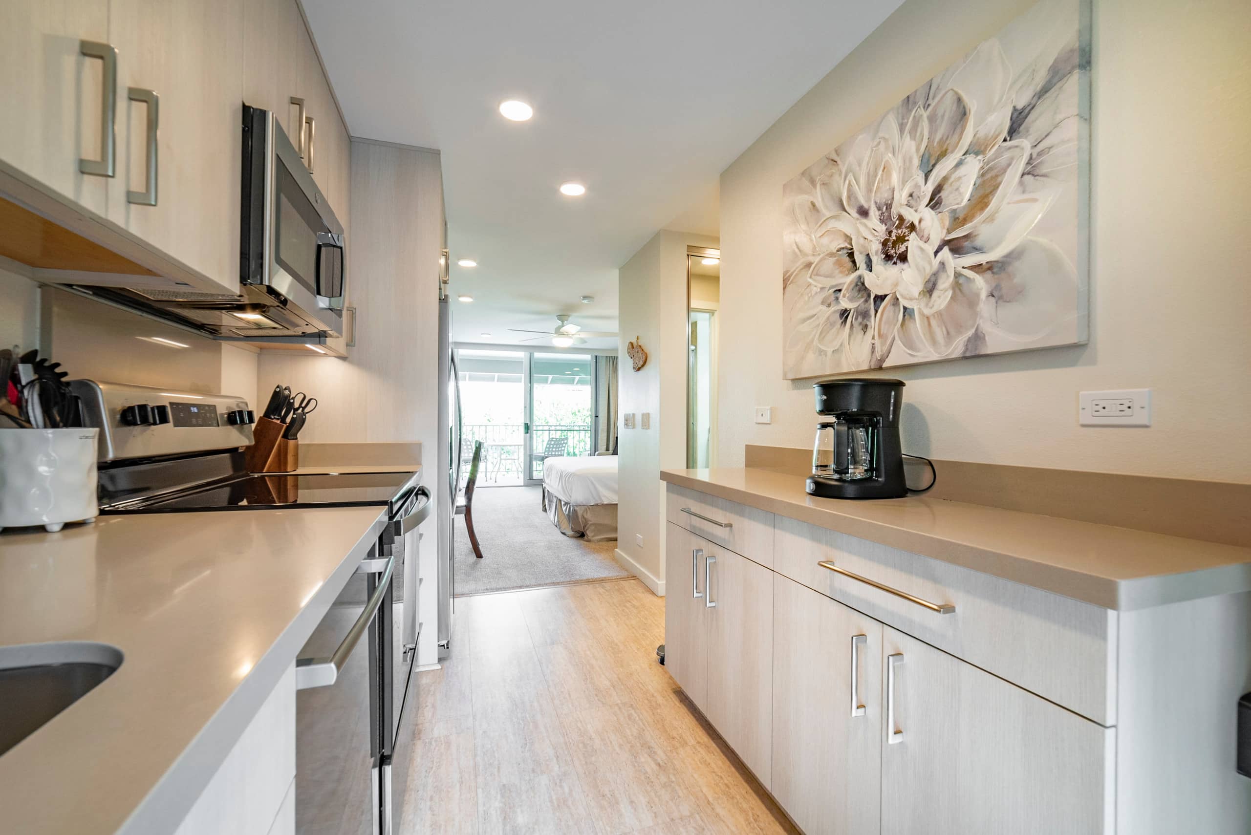 Spacious Studio on Napili Bay Beach w/FREE Parking - Photo 7