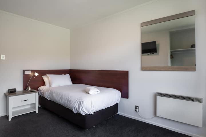  Spálňa 3: s jednolôžkom v mestskom dome B