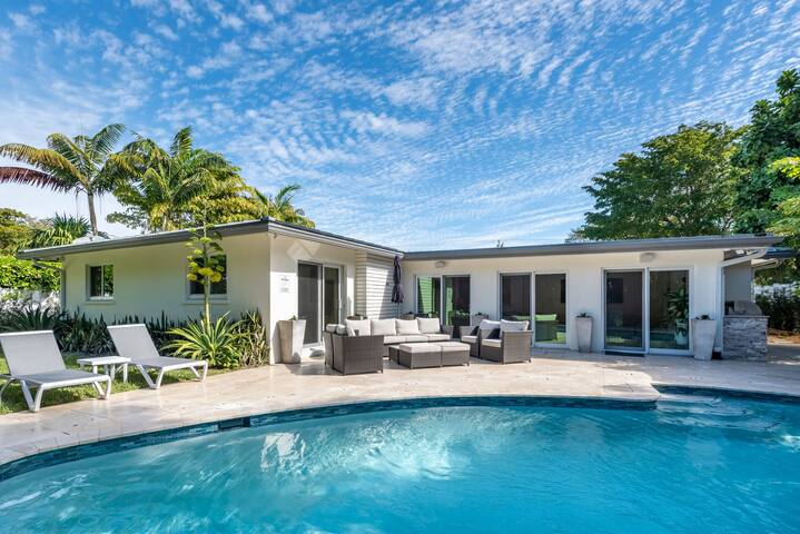 Harbour Inlet Villa – book Thanksgiving now! gallery image 2