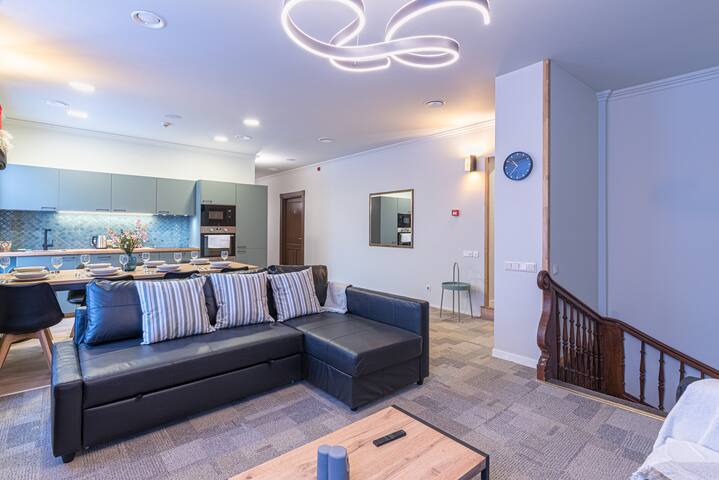 U⓸ Bruny | by Dandelion Apartments & Suites gallery image 2