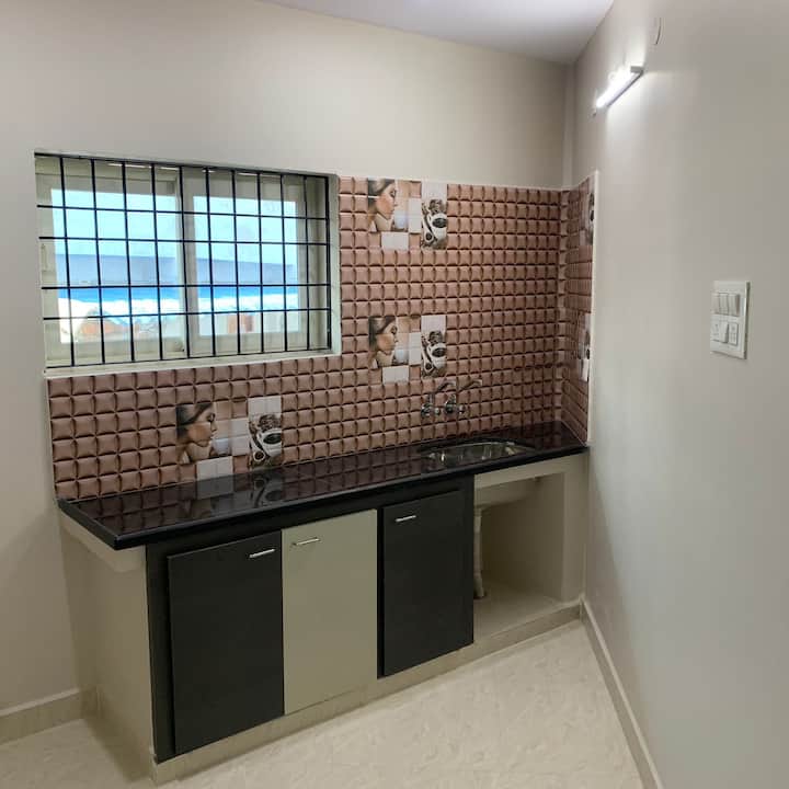 Sr Homes And Hospitality - 1bhk - 維薩喀巴坦