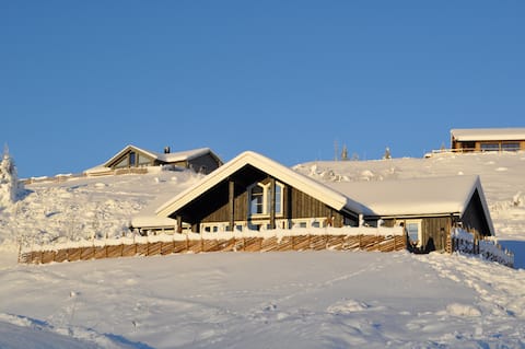 Large cabin at Skeikampen, outdoor jacuzzi