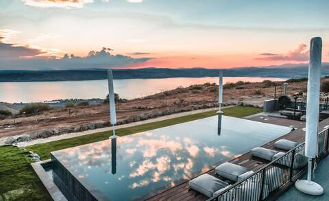 Villa Hodola - A magical villa with a private pool in front of the Sea of Galilee