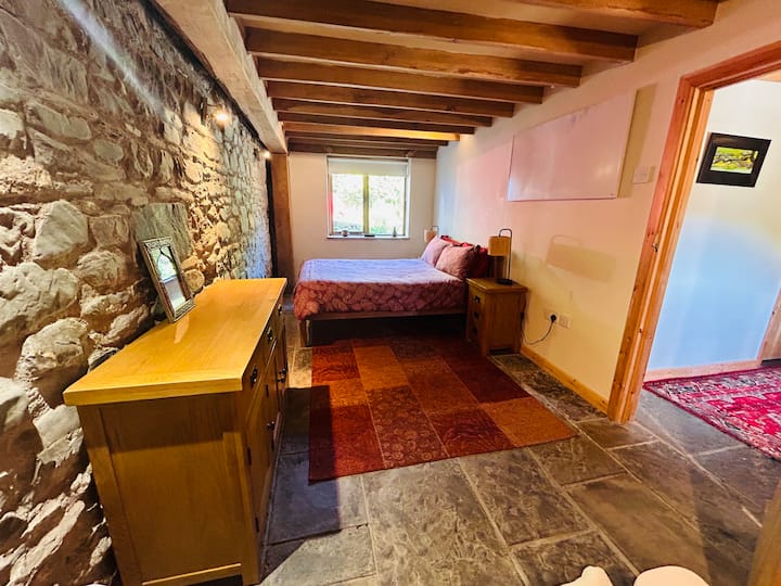 Double bedroom 1