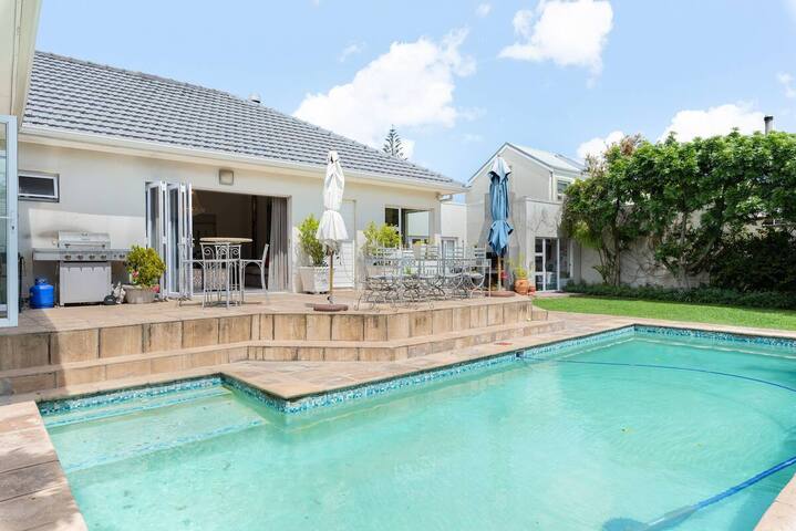 3-Bedroom Family Home In Claremont gallery image 5