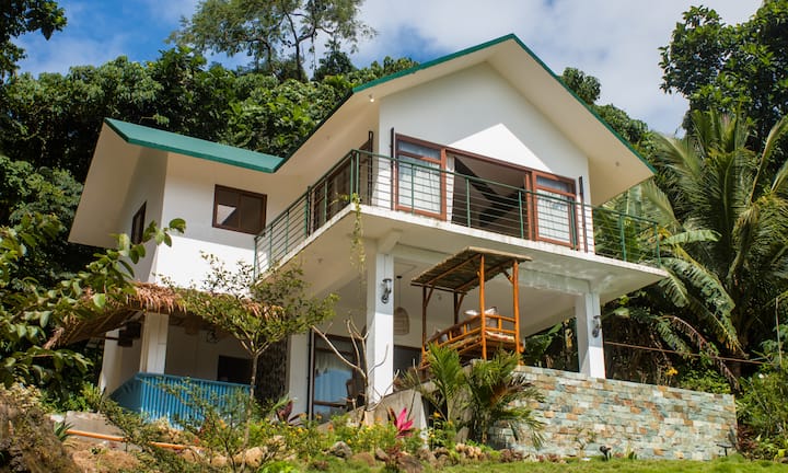 Villa Kulintang: A heaven in a tropical setting