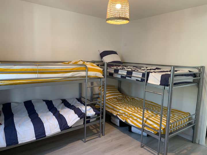 Spavaonica (spavaća soba 5) - 4 kreveta za jednu osobu