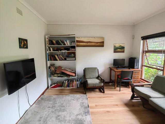 Family home in Panorama gallery image 2