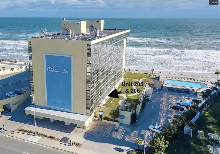 Beachfront Connecting Rooms Pool & Beach Access Aparthotels for