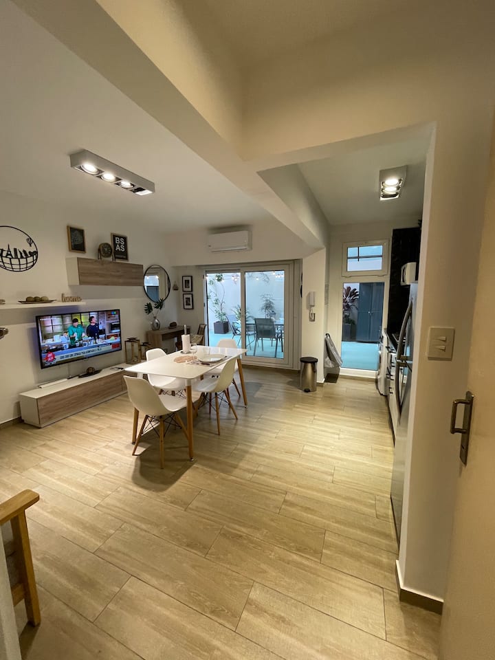 Квартира с балконом и частной террасой в San Nicolás