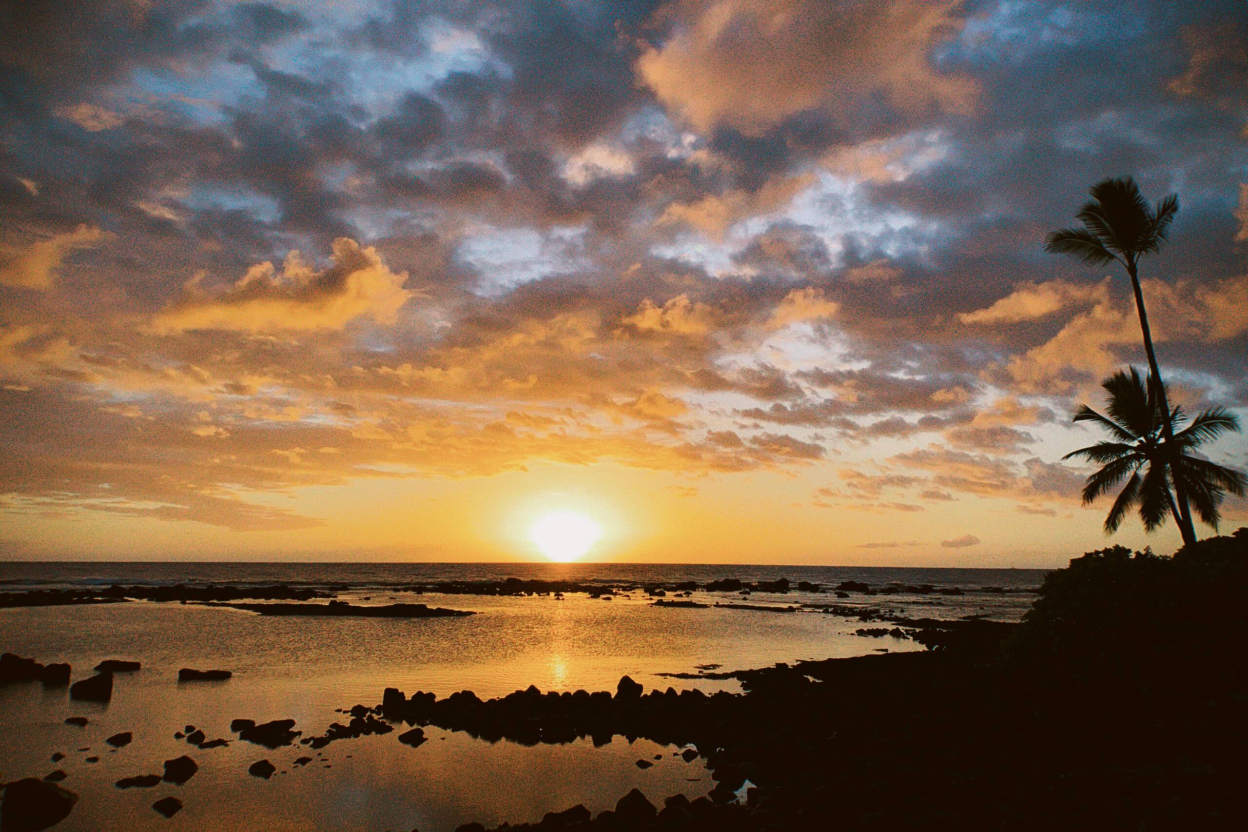 Condo in Kailua-Kona · ★4.78 · 2 bedrooms · 4 beds · 2 private baths - Image 13