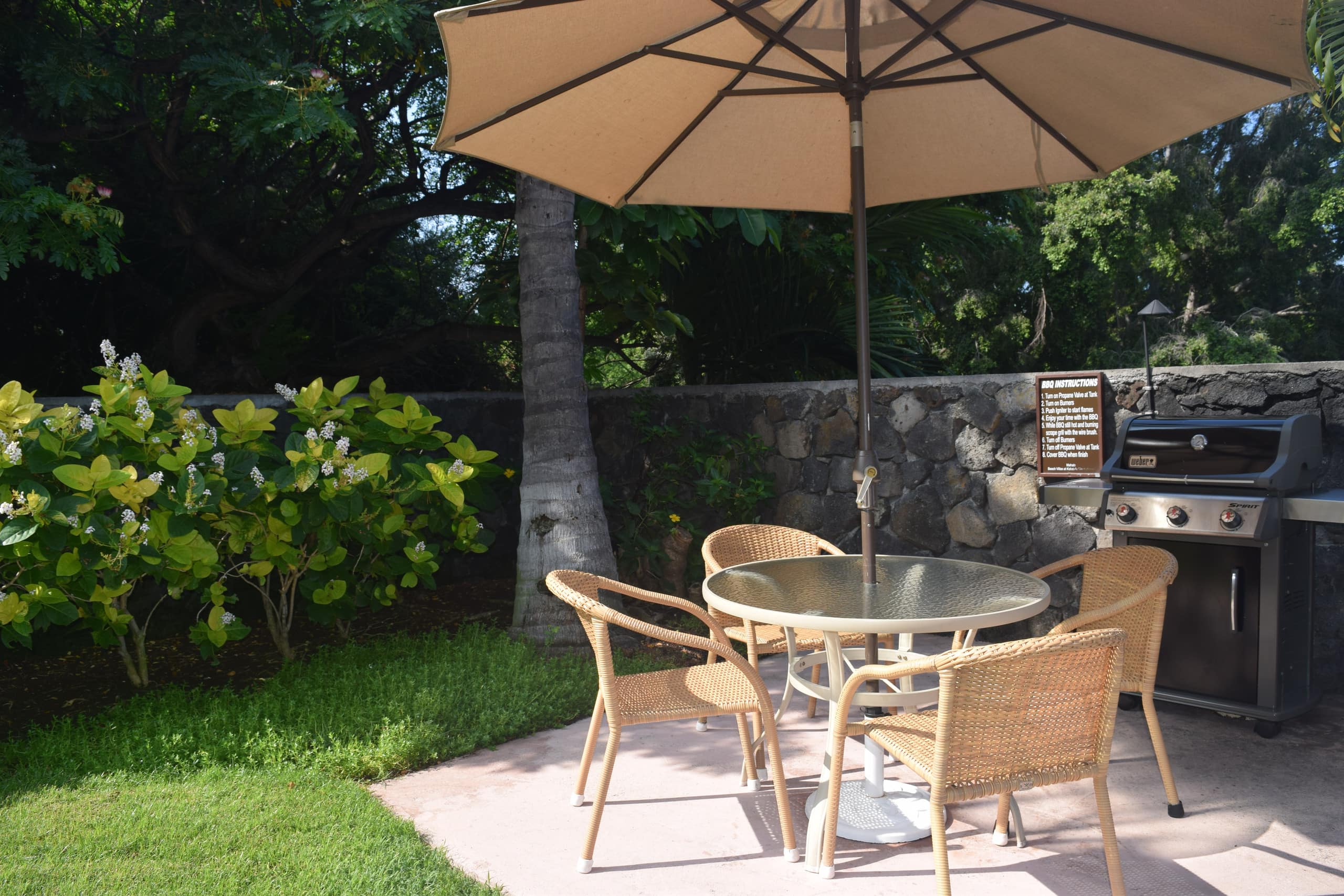 Condo in Kailua-Kona · ★4.78 · 2 bedrooms · 4 beds · 2 private baths - Image 7