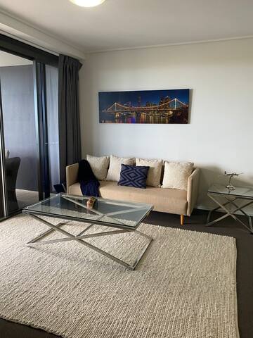 River View on Queen gallery image 4