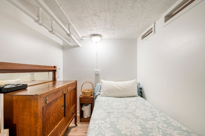 Room 02: Home away from home!