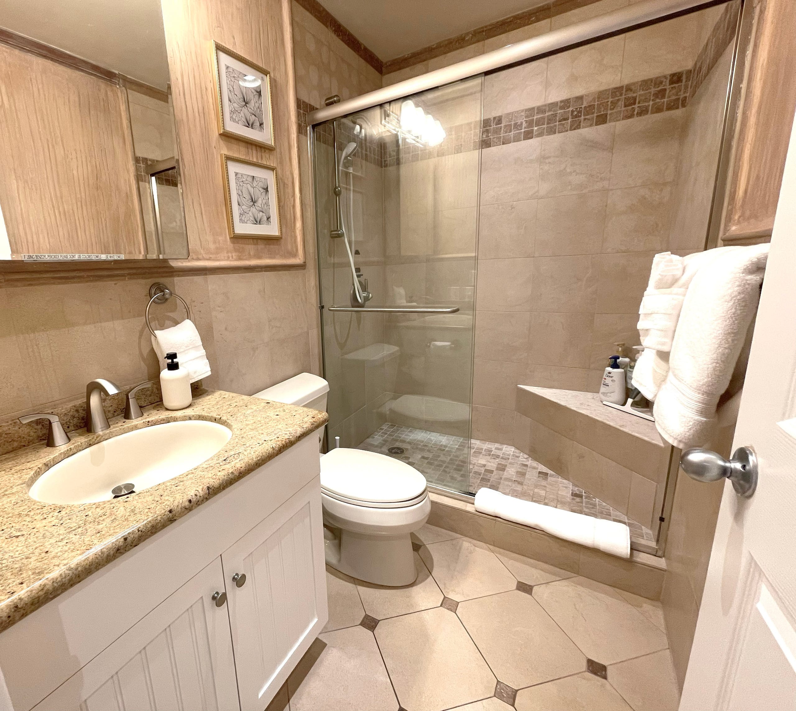 Condo in Kahuku · ★4.93 · 2 bedrooms · 2 beds · 2 shared baths - Image 16