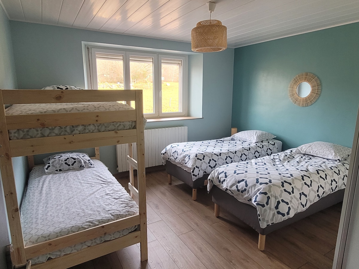 3号房间， 2张90张双层床和2张80张单人床，仅可制作160张。