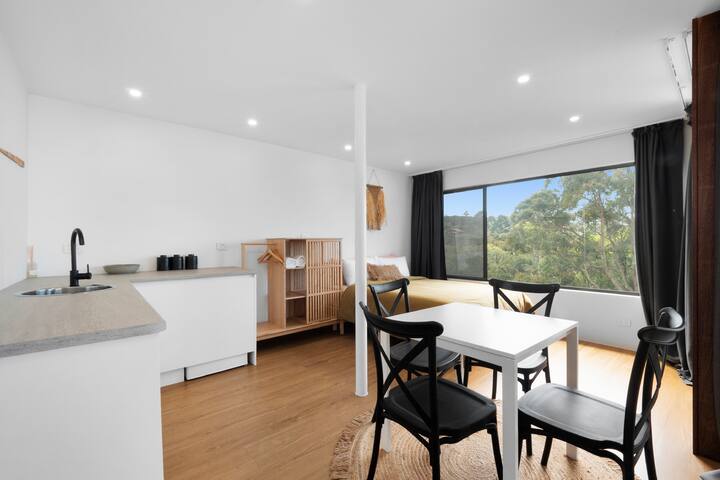 The Beach Rooms managed Airbnb listing 2