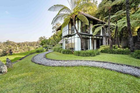 Spectacular 2BR villa in Ubud!