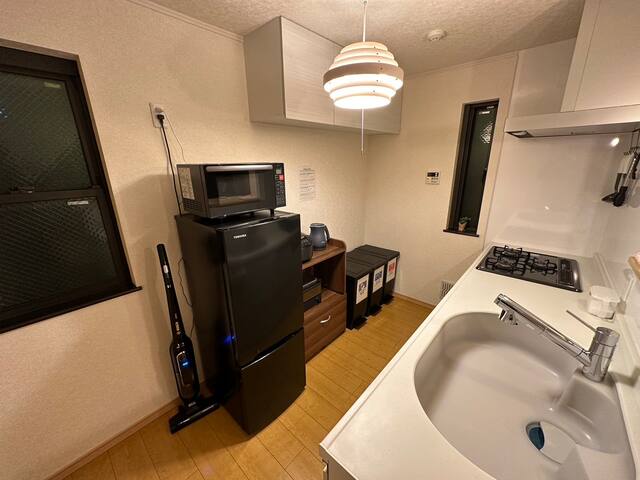 新宿駅徒歩12分　歌舞伎町徒歩10分　無料駐車場（サイズ幅1800ｍｍ以下　高さ2100ｍｍ以下） gallery image 5